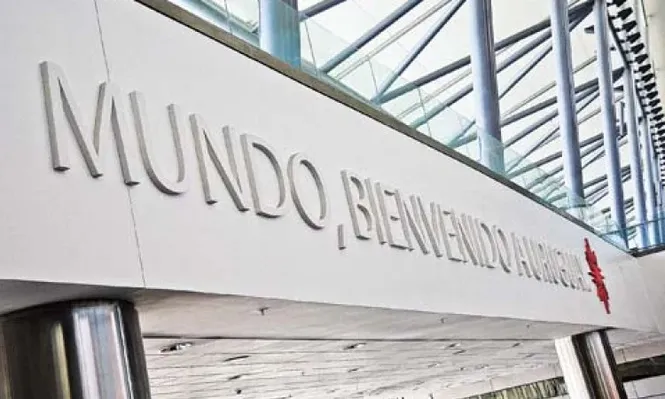 Eduardo Costantini y Ricki Sarkany en el primer Uruguay Business Forum