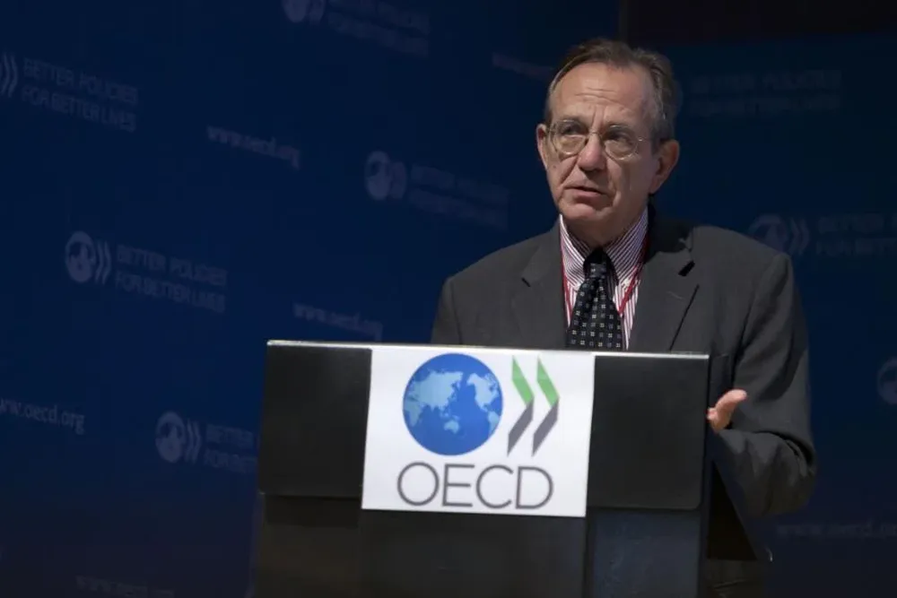 Economista jefe de la Organización para la Cooperación y el Desarrollo Económico (OCDE), Pier Carlo Padoan