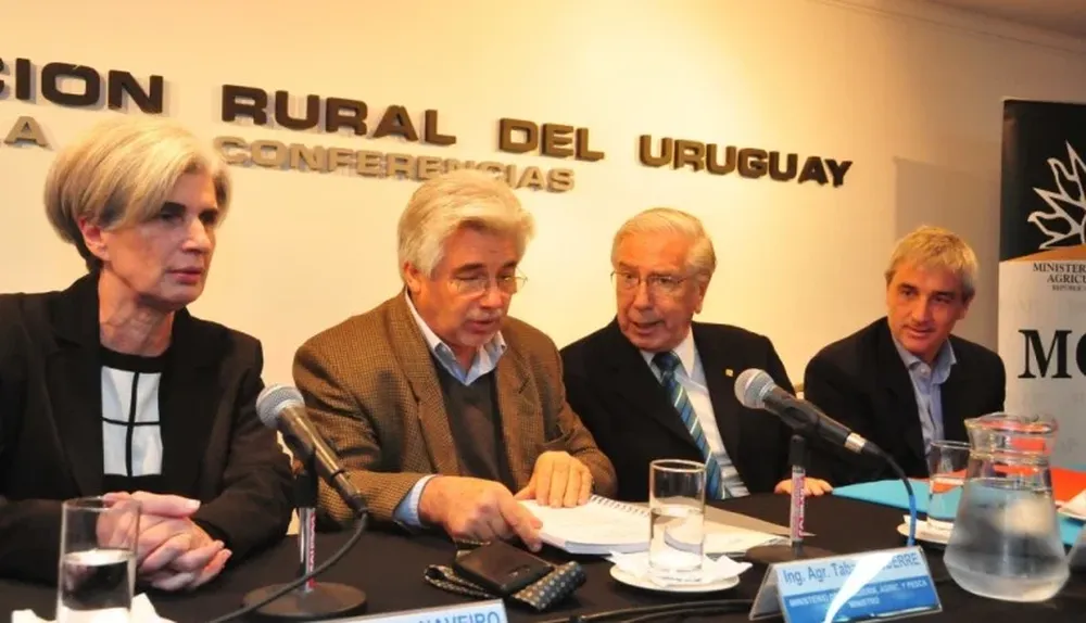 Sylvia Naveiro, Tabaré Aguerre, Julio César Porteiro y Alejandro Irastorza