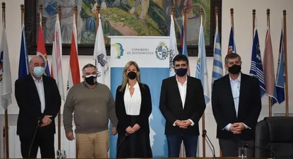 Lorena Ponce de León reunida con la mesa directiva del Congreso de Intendentes