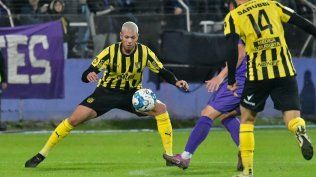 El zaguero de Peñarol, Leo Coelho