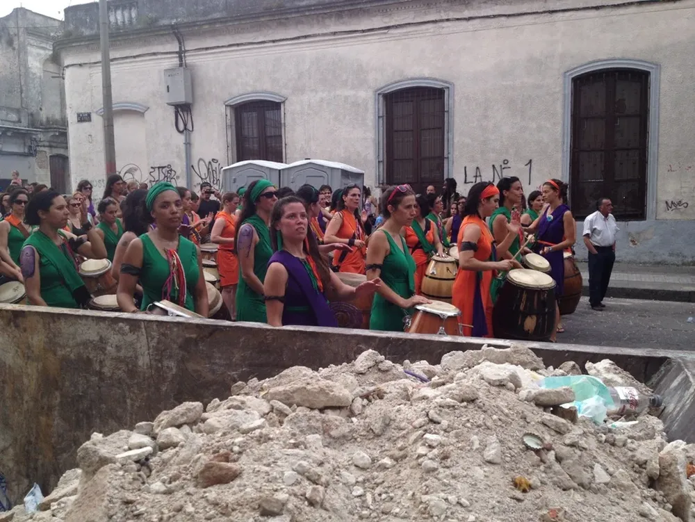 La Melaza, la comparsa femenina, se lució