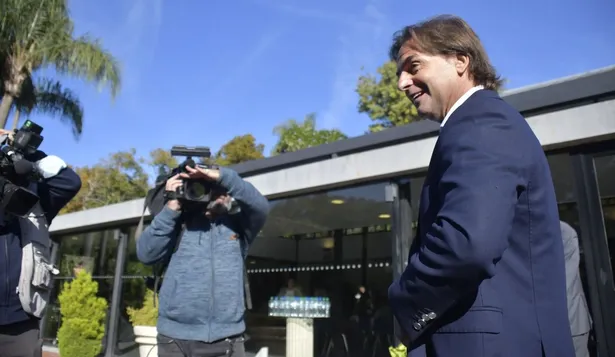“Tenemos que volver a ocupar el centro del ring”, dijo Luis Lacalle Pou