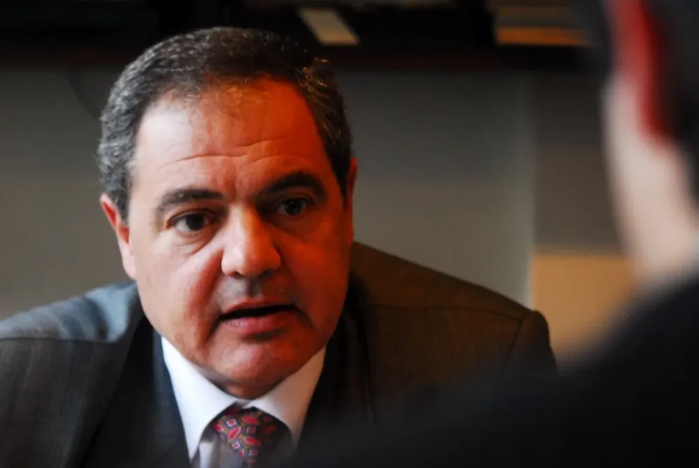 Alberto González