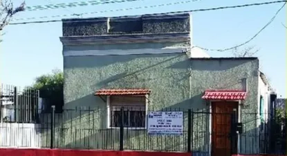 La superficie del padrón abarca un espacio de 305 m2