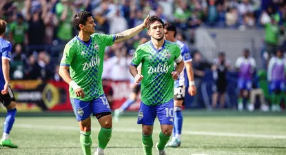 Lodeiro celebra uno de sus goles para Seattle Sounders de este domingo