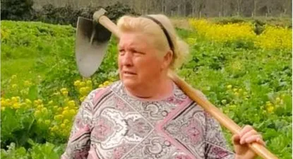 un inesperado separados al nacer: la campesina que es el clon de trump