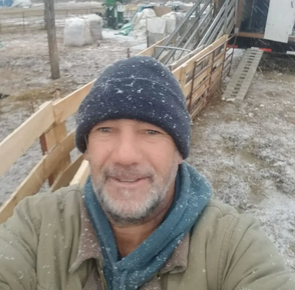 Richard Alpuy viaja a Estados Unidos a esquilar desde 2007.