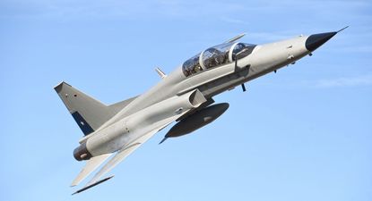 La Fuerza Aérea de Chile desplegó aviones de combate ante una supuesta incursión en su frontera sur con Argentina