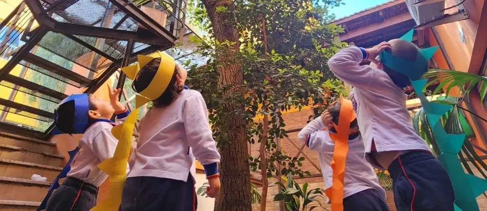 El enfoque Reggio Emilia trabaja en la escucha atenta a los niños
