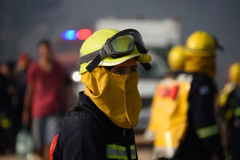 Bomberos llegaron al lugar pasadas las 06:00 de este jueves