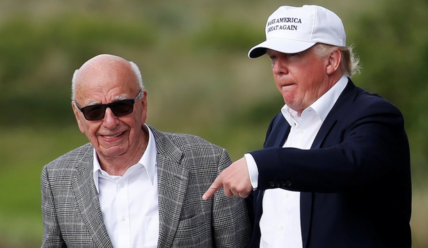 Murdoch y Trump en una imagen de 2016.