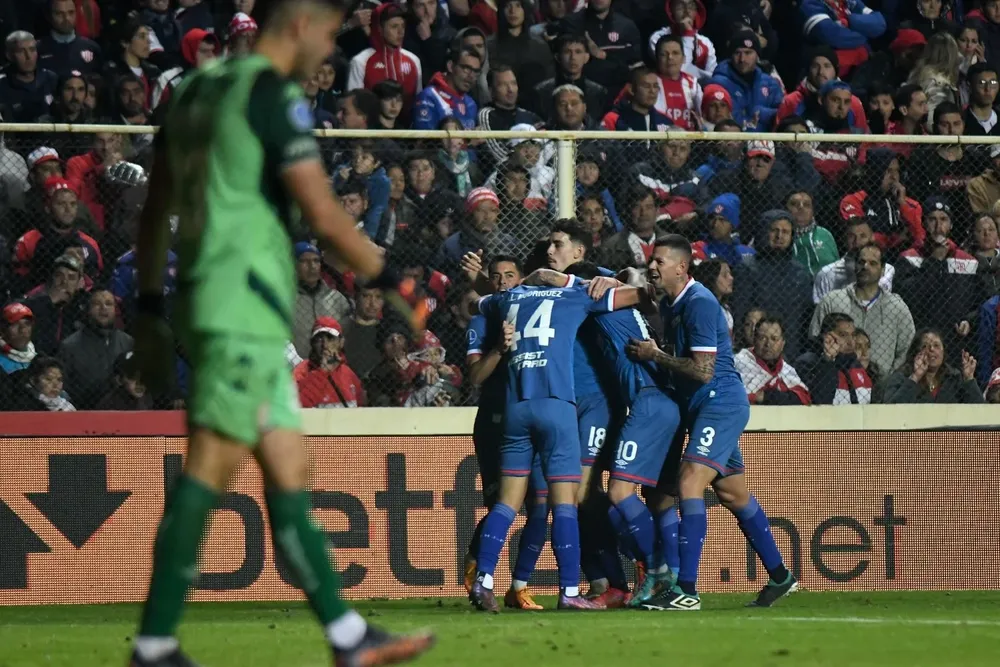 El relato de los goles de Nacional encendió la ira de los hinchas locales