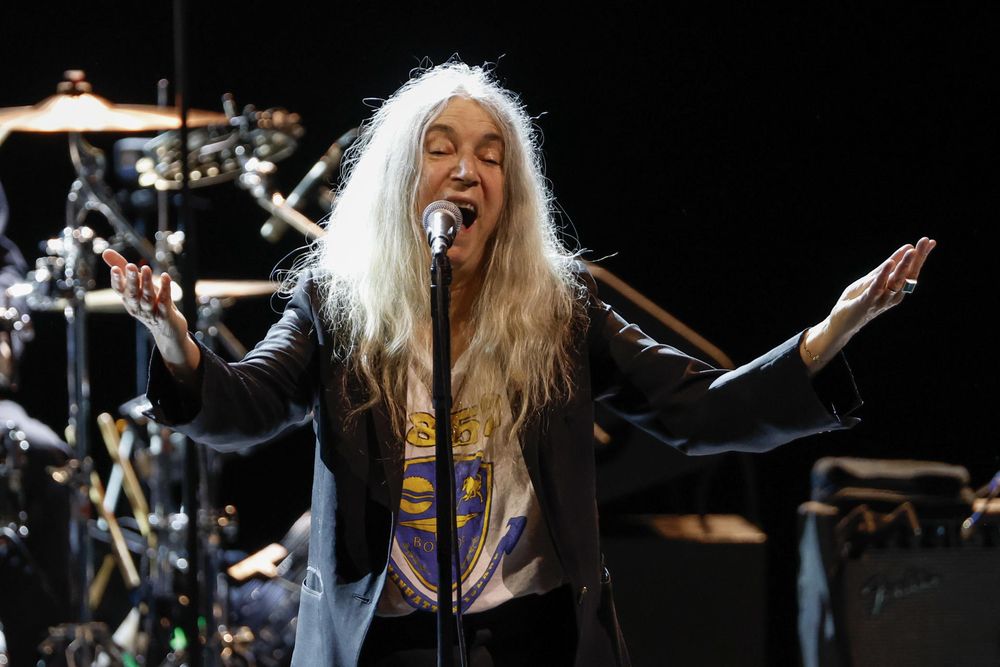 La artista, cantante, compositora, escritora y activista estadounidense Patti Smith, considerada la madrina del punk, ha sido galardonada este miércoles con el Premio Princesa de Asturias de las Artes 2026.