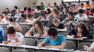 La EBAU es la&nbsp;&nbsp;Evaluación del Bachillerato para el Acceso a la Universidad&nbsp;