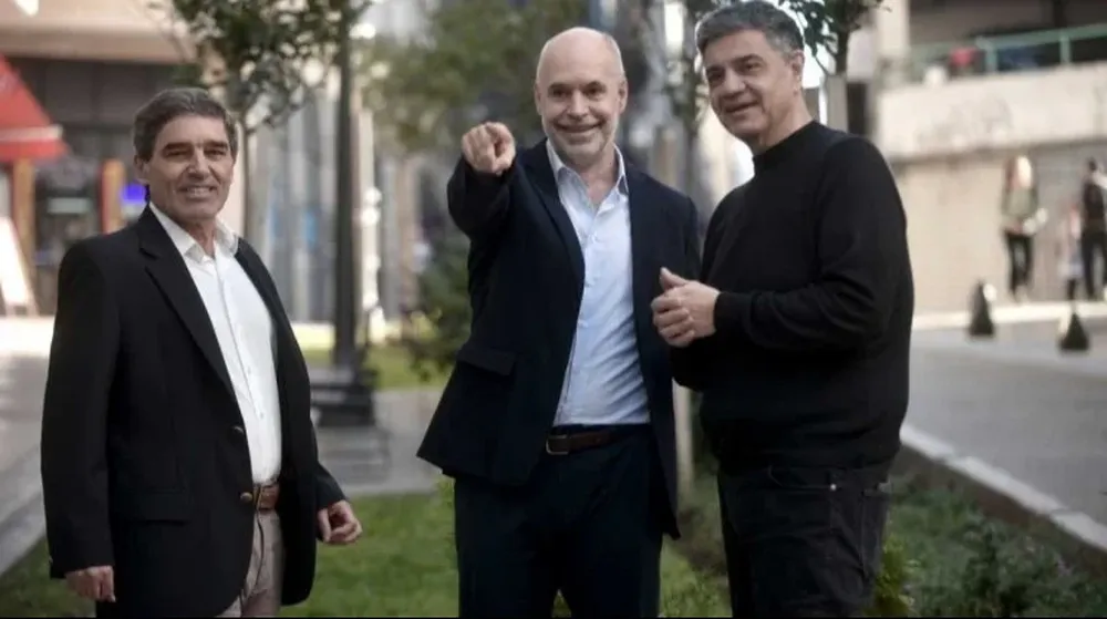 Rodríguez Larreta, junto a Jorge Macri y Fernán Quirós.