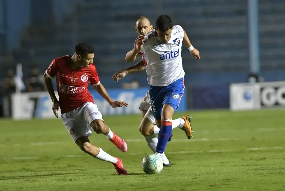 Agustín Oliveros, campeón uruguayo 2020 con Nacional