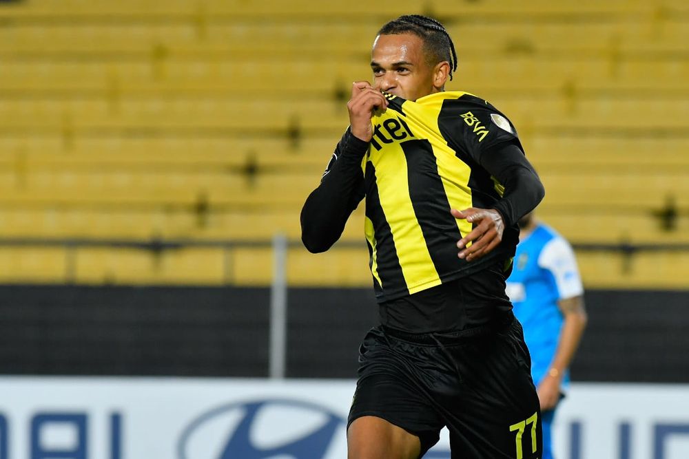 Gol de Alexander Machado en Peñarol vs San Antonio Bulo Bulo en el Campeón del Siglo por Copa Libertadores 2025