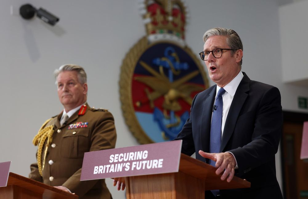 El primer ministro Keir Starmer anuncia el acuerdo con Mauricio. EFE