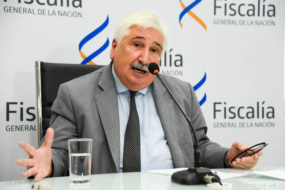 Fiscalía inicia investigación administrativa