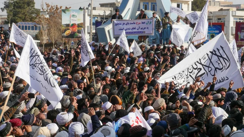 Protestas en Afganistán después de que el político de extrema derecha sueco-danés Rasmus Paludan quemara el Corán
