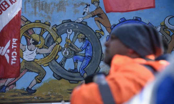 Documento del PIT-CNT para plebiscito propone erradicar la pobreza infantil con ahorro millonario por la papeleta