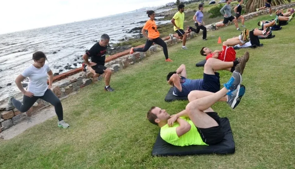 Integrantes de uno de los Running Teams de Adidas, durante una sesión de entrenamiento para salir a correr.
