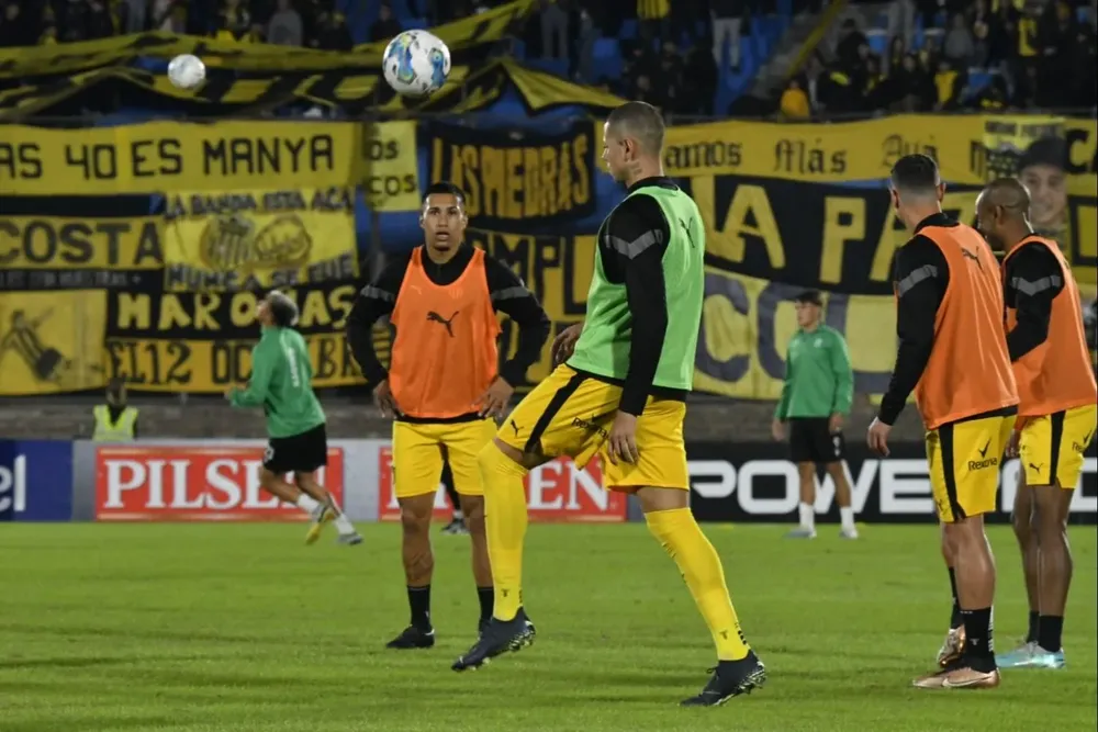 Kevin Méndez y Léo Coelho