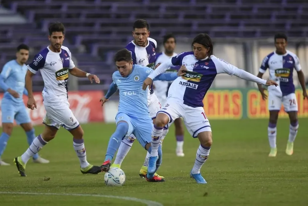 Natanael Guzmán contra Bryan Olivera