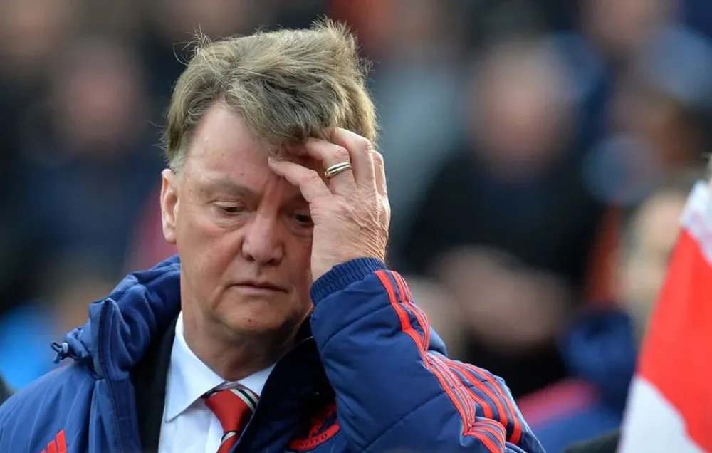 Louis Van Gaal no encuentra el rumbo