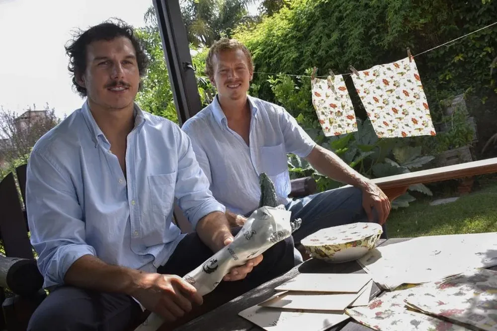 El negocio de Wabee Sabi se centra en aprovechar la cera de abeja que los apicultores no utilizan.