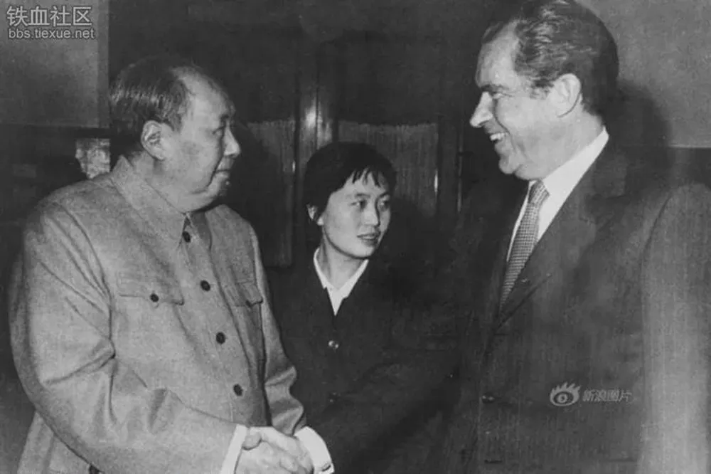El líder chino Mao Tse Tung y el presidente estadounidense Richard Nixon en Pekín en 1972: de la enemistad a la colaboración