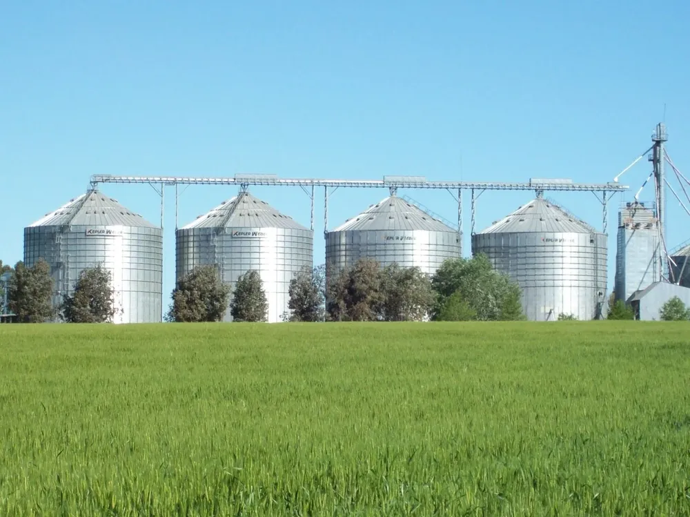 Los silos ya empiezan a llenarse.