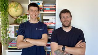 Los socios de Volamos.com Manuel Mongelós y Justin Graside