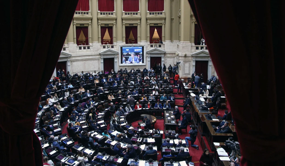 La oposición impulsa una sesión especial en el Congreso para este miércoles