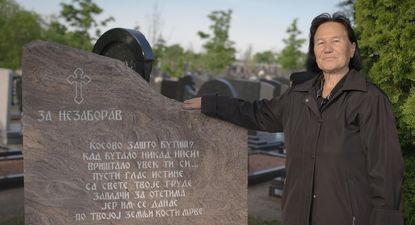 Dragica Majstorovic escribe poemas a los desaparecidos e intenta encontrar a su hijo.