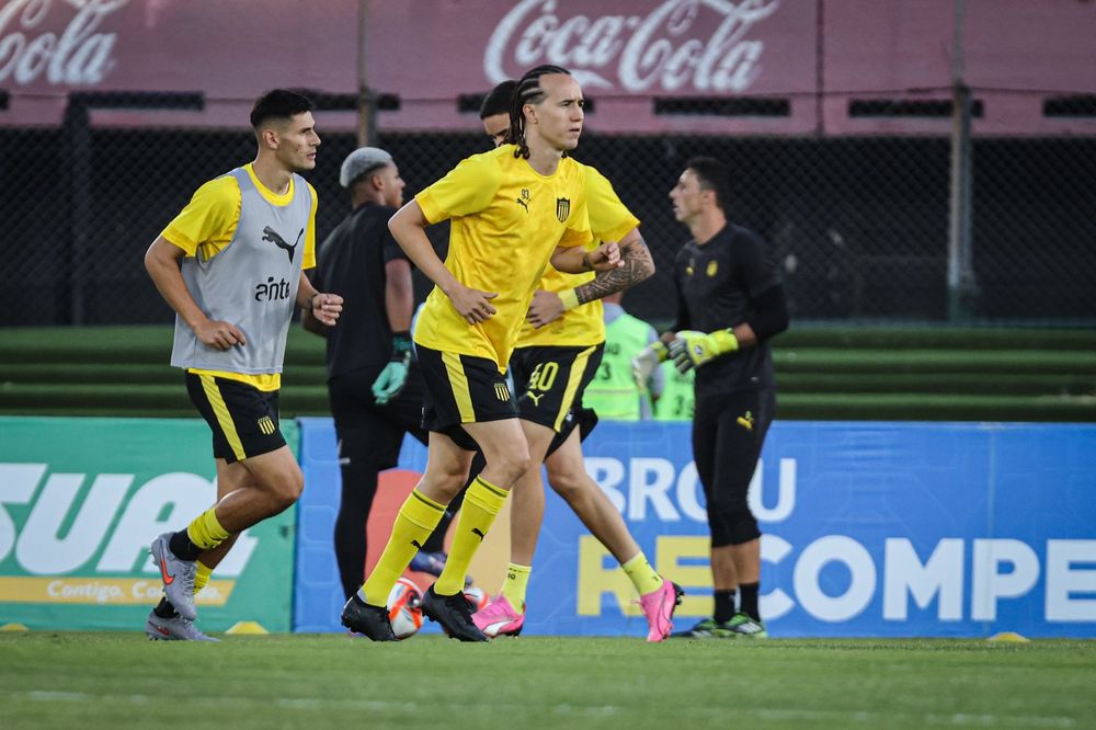 Diego Laxalt en la previa del clásico de la Supercopa Diego Laxalt en la previa del clásico de la Supercopa