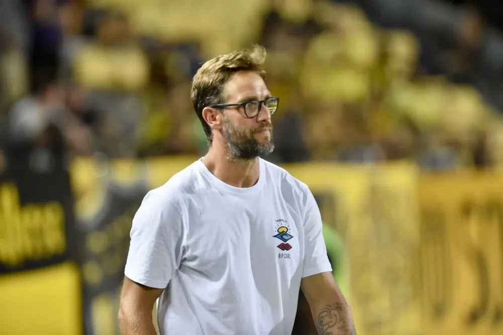 Ignacio Ithurralde, DT de Defensor Sporting