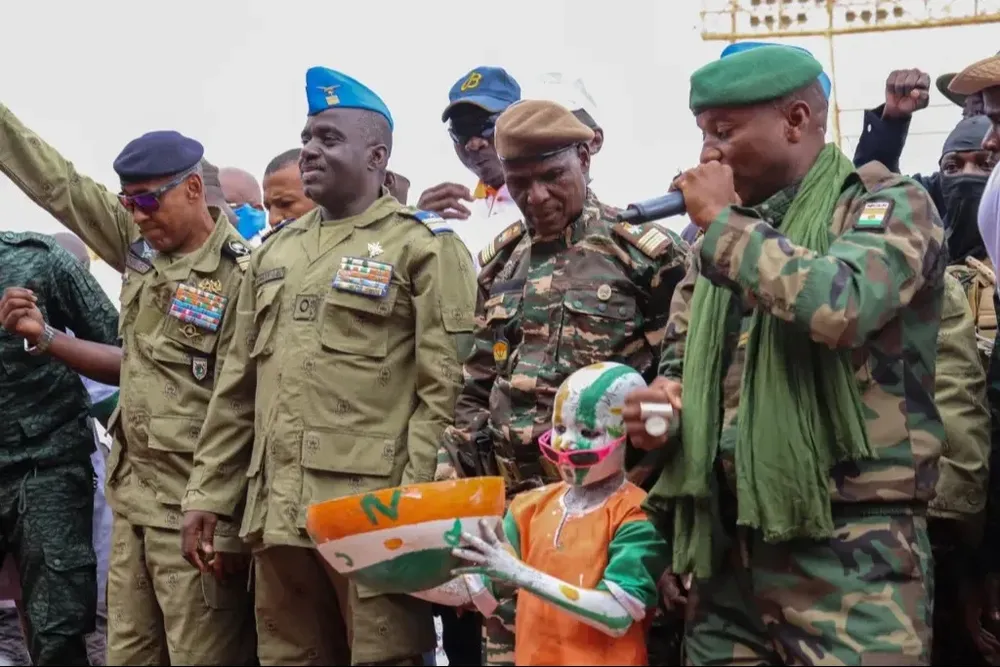 Los golpes de estado son uno de los síntomas más visibles de la declinación de la democracia en el mundo