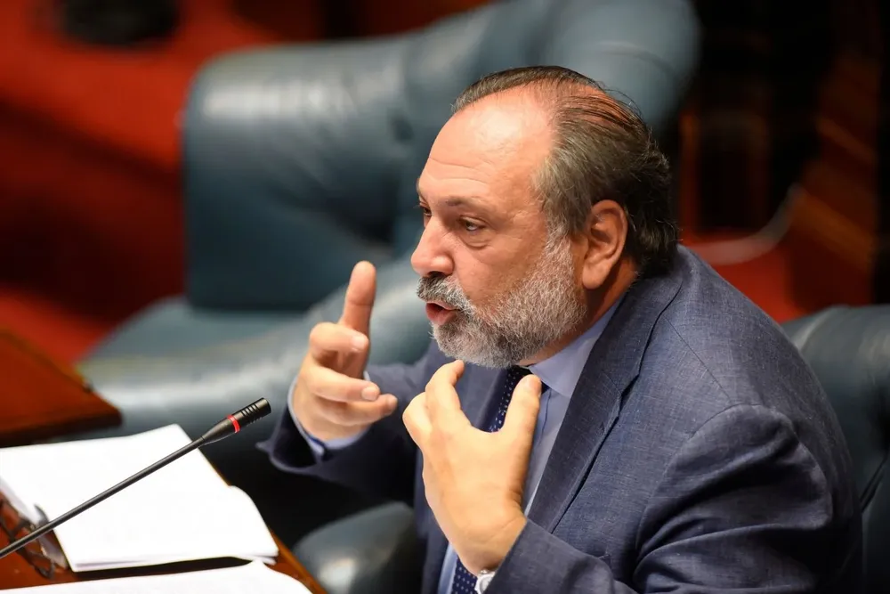 El senador Jorge Gandini presentó varias propuestas