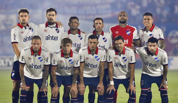 El titular indiscutido de Nacional que puede dejar el club en este período de pases y la propuesta de España que rechazó Flavio Perchman