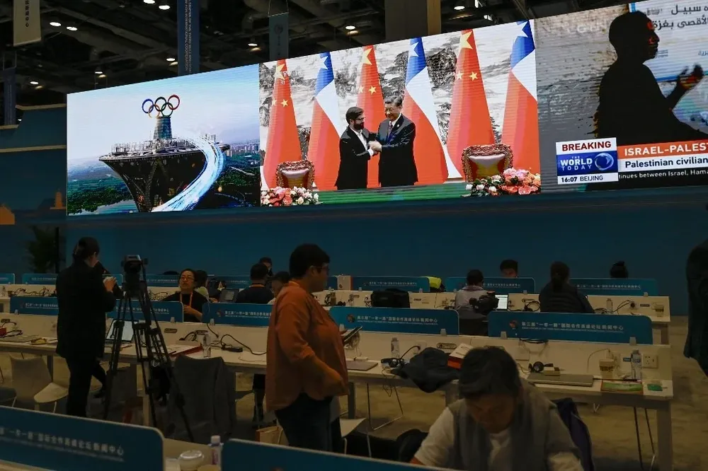 Boric y Xi destacaron el derecho de las naciones a la “elección independiente de sus caminos de desarrollo”.