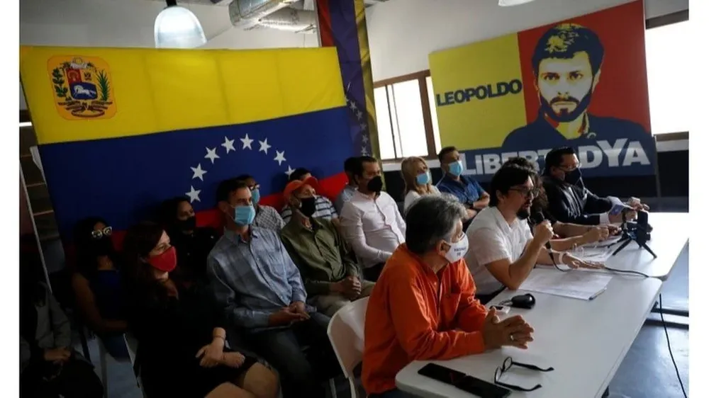 El líder opositor Freddy Guevara habla en conferencia de prensa en Caracas, el 31 de agosto de 2021