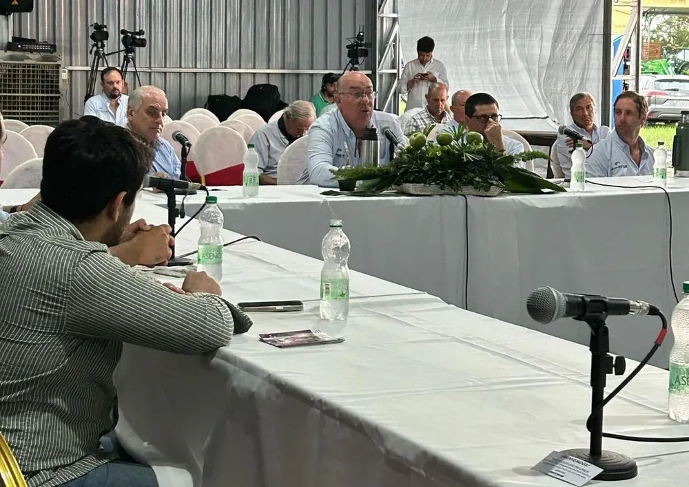 Reunión de la FR en la Expoactiva Nacional.