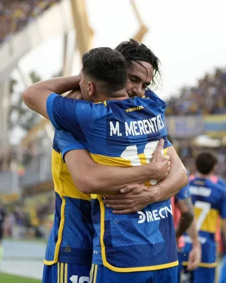 Edinson Cavani y Miguel Merentiel, jugadores de Boca Juniors