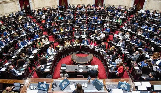Diputados se prepara para una jornada con final abierto.