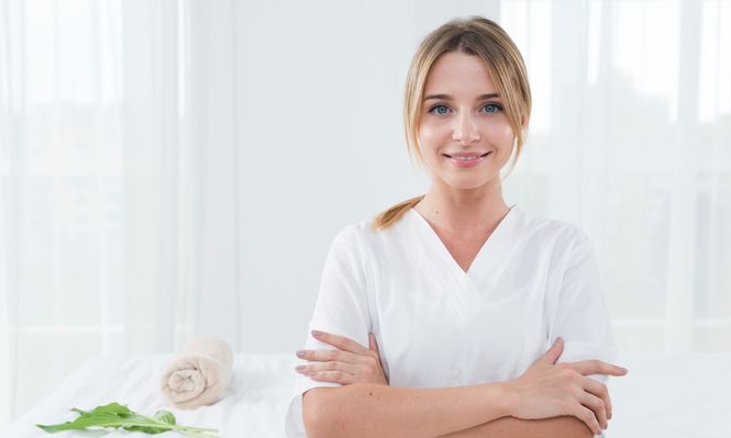 Como receptionista de Spa el candidato deberá coordinar citas con los clientes y velar por cada detalle en su atención. Fotografía: FreePik