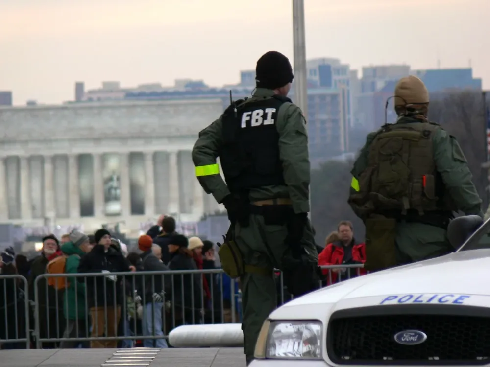 Debido a la falta de control efectivo, agencias como el FBI incurrieron en abusos “escalofriantes” de sus facultades de investigación.