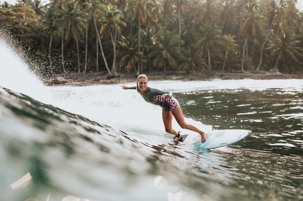 El emprendimiento que se dedica a la creación de prendas íntimas, bikinis, bañadores, y trajes de surf