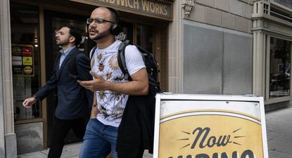 Estados Unidos sumó 272.000 puestos de trabajo en mayo pero subió el desempleo